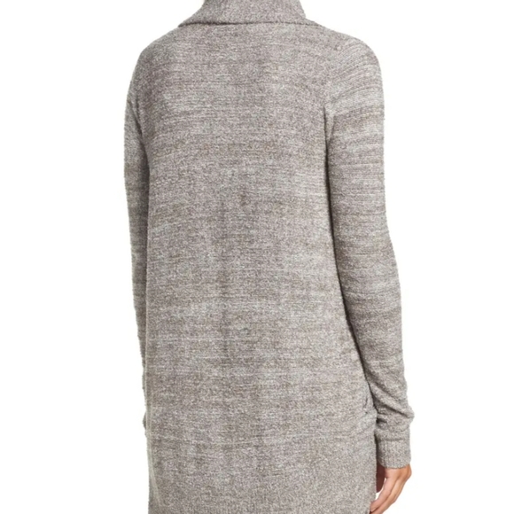 Grey Barefoot dreams sweater - Picture 2 of 4